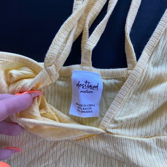 Destined yellow crop top - Picture 2 of 3